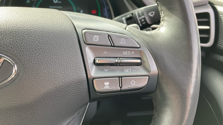 Hyundai IONIQ 1.6 GDi Hybrid Premium SE 5dr DCT Hybrid Hatchback